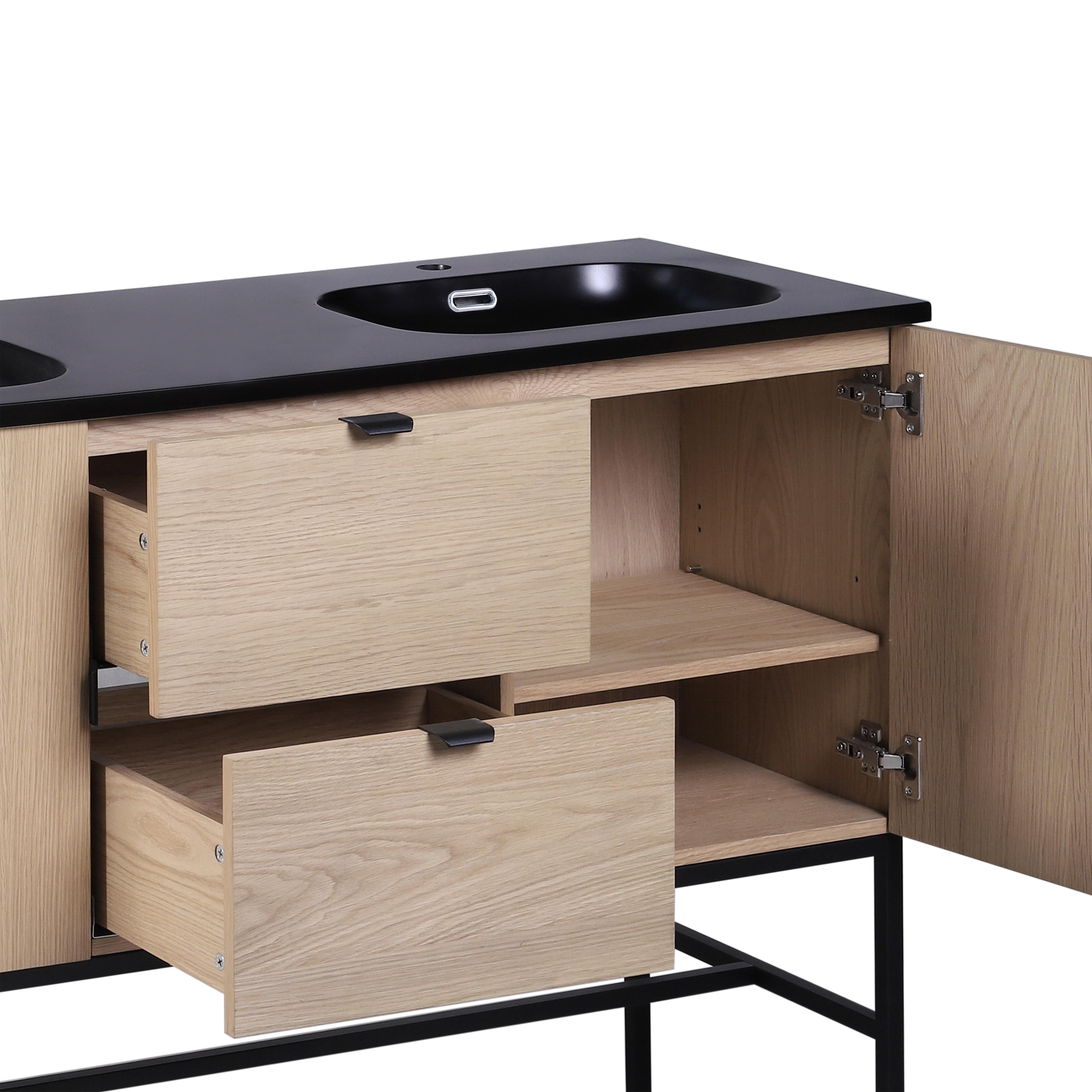 Meuble de salle de bain sur pieds en chêne avec robinets noirs, miroirs ronds et colonne